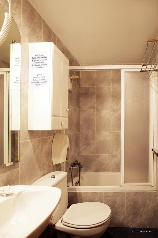 Hostal Musunzar Leitza  Εξωτερικό φωτογραφία